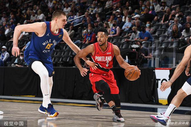 球员们依然 球员们依然