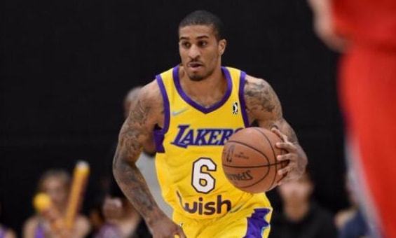 战术上做出 战术上做出