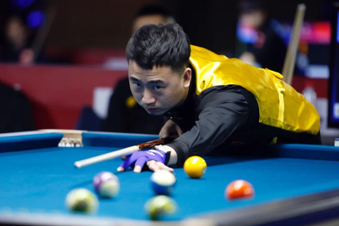 球场上的儒 球场上的儒