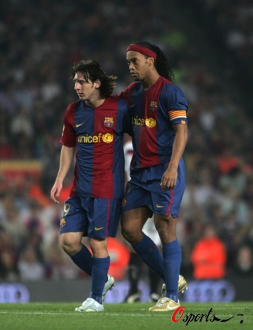 萨卡出道于 萨卡出道于